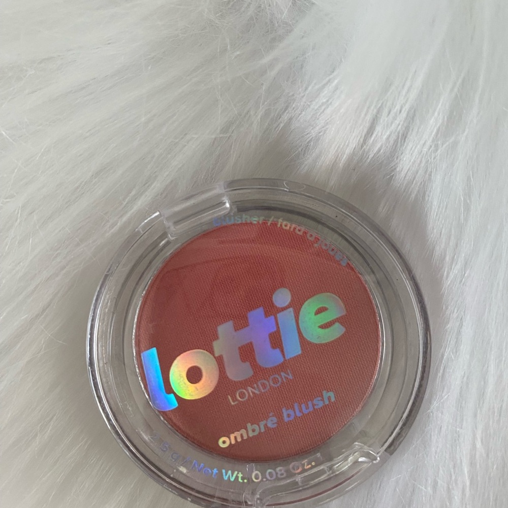 Lottie London Ombré blush in exposed - Picture 3 of 11